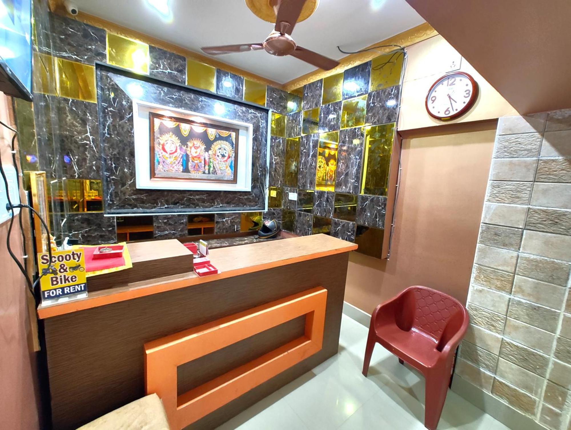 Goroomgo Sahoo Palace Puri - Prime Location Near Sea Beach - Excellent Service With Parking Facilities Exterior foto