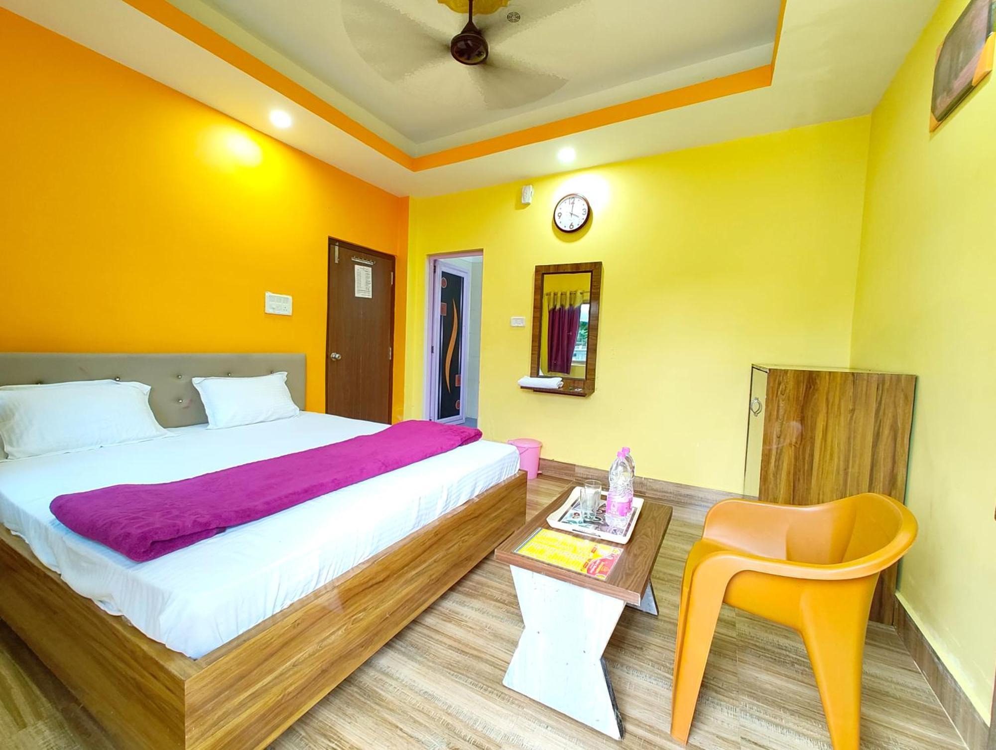 Goroomgo Sahoo Palace Puri - Prime Location Near Sea Beach - Excellent Service With Parking Facilities Exterior foto